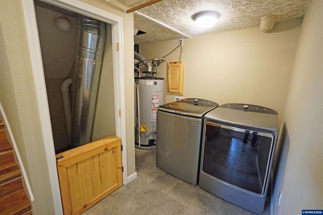 2305 Mosswood Ct S, Salem, OR 97306