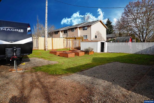 2305 Mosswood Ct S, Salem, OR 97306