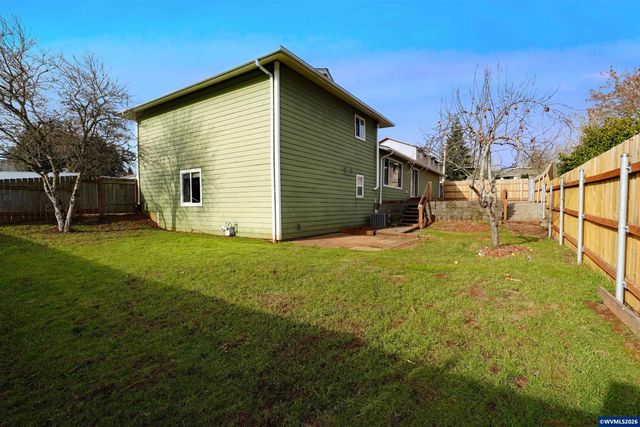 2305 Mosswood Ct S, Salem, OR 97306