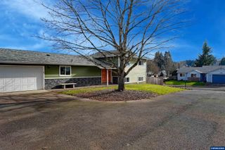 2305 Mosswood Ct S, Salem, OR 97306