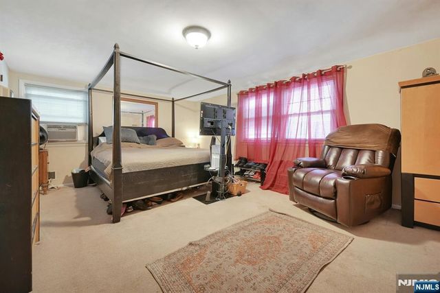 113 Lake Street, Bergenfield, NJ 07621