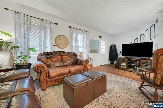 113 Lake Street, Bergenfield, NJ 07621
