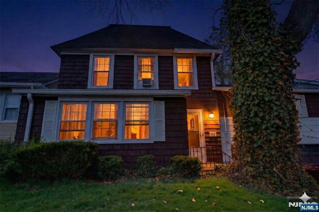 113 Lake Street, Bergenfield, NJ 07621