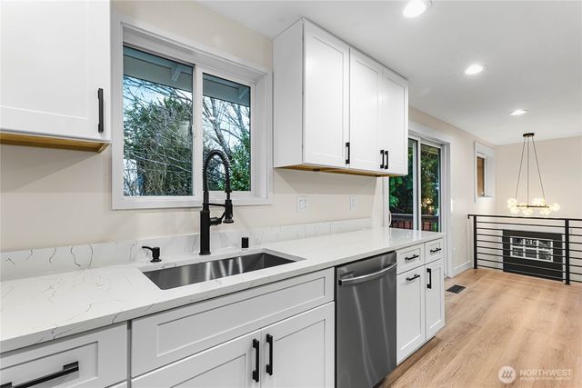 7622 S Thompson Ave, Tacoma, WA 98408