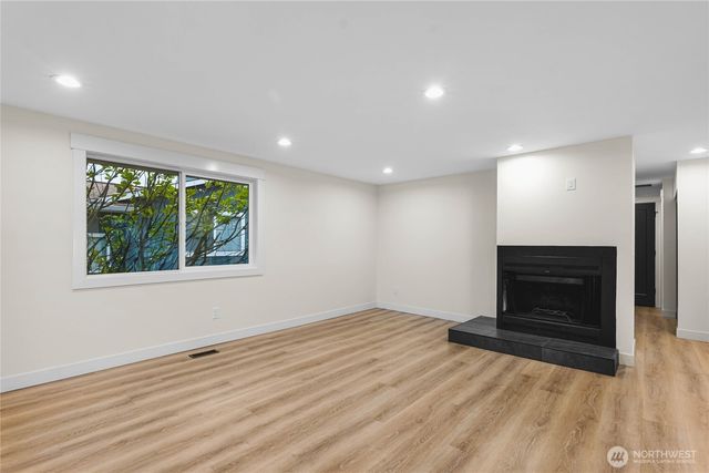 7622 S Thompson Ave, Tacoma, WA 98408