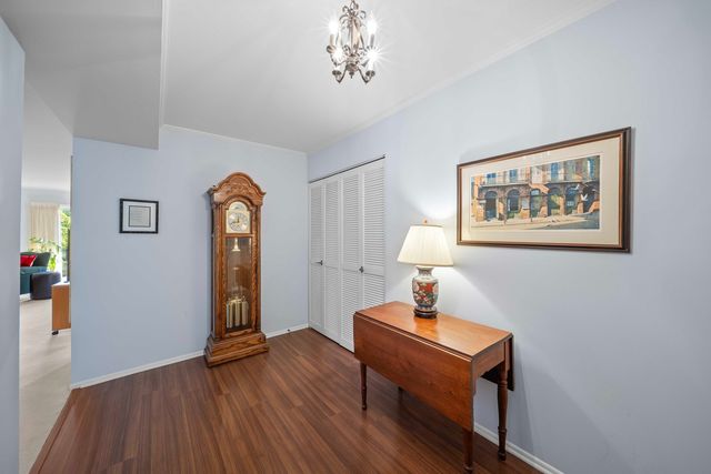 1066 Shermer Road 43, Northbrook, IL 60062