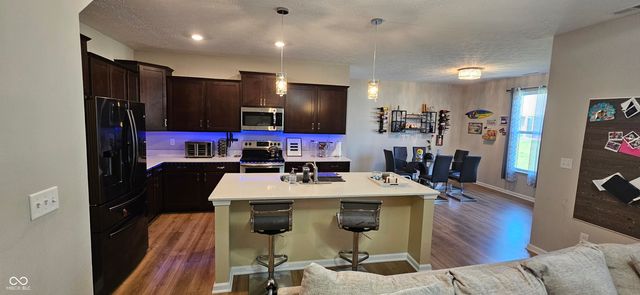 2598 Riviera Place, Greenwood, IN 46143