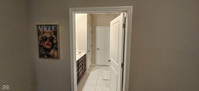 2598 Riviera Place, Greenwood, IN 46143