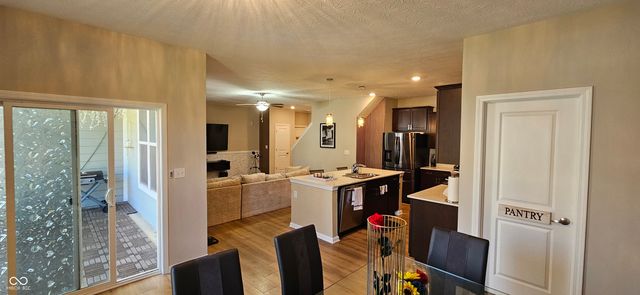 2598 Riviera Place, Greenwood, IN 46143