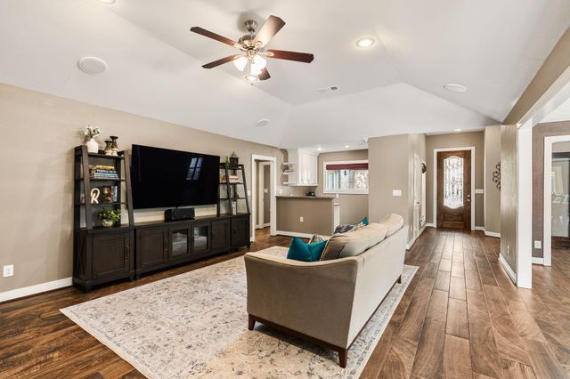 11519 Lakeside Place Drive, Houston, TX 77077