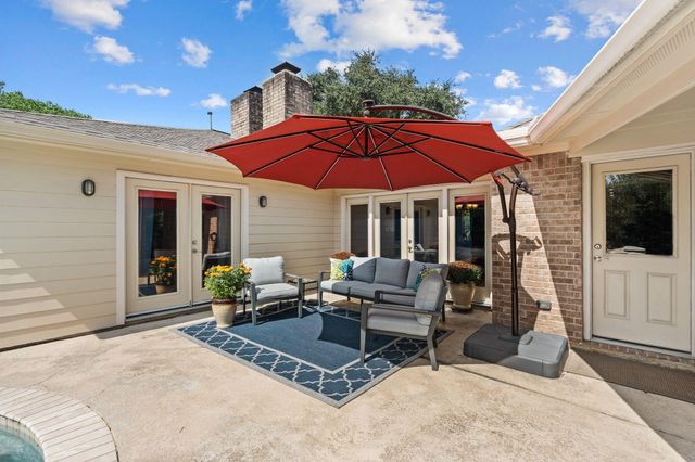 11519 Lakeside Place Drive, Houston, TX 77077