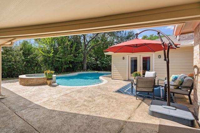 11519 Lakeside Place Drive, Houston, TX 77077