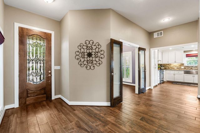 11519 Lakeside Place Drive, Houston, TX 77077