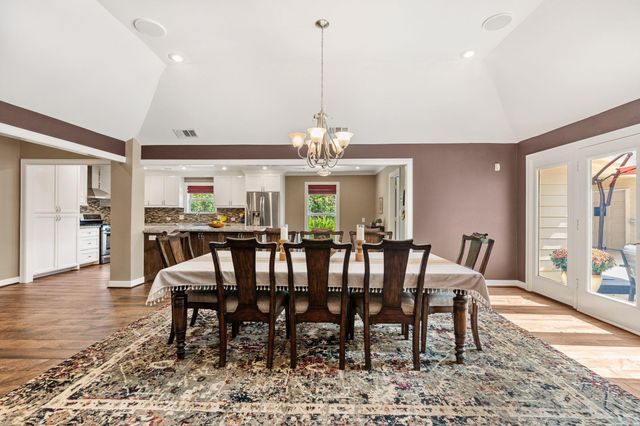 11519 Lakeside Place Drive, Houston, TX 77077