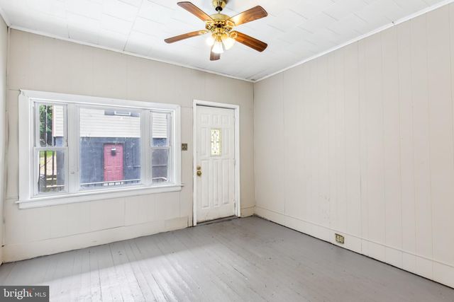 627 E SOUTH ST, Mahanoy City, PA 17948