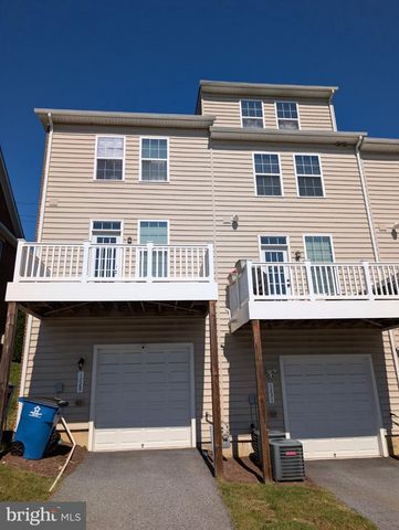 1229 TRENTON PL SE, Washington, DC 20032