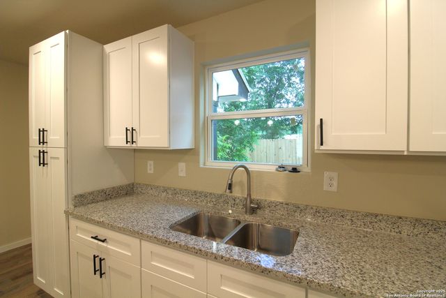 138 c, San Antonio, TX 78207