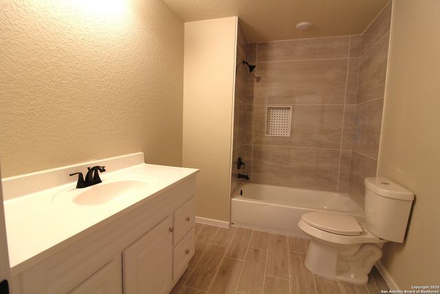 138 c, San Antonio, TX 78207