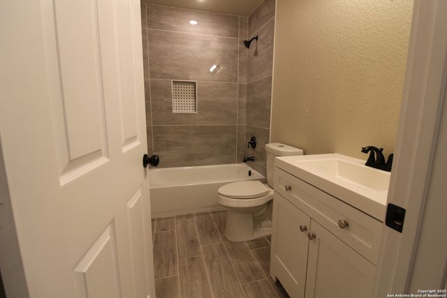 138 c, San Antonio, TX 78207