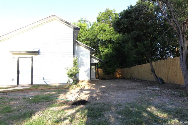 138 c, San Antonio, TX 78207