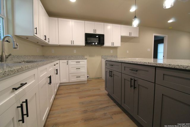 138 c, San Antonio, TX 78207