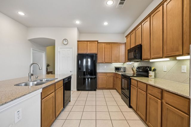 2002 Enchanted Rock Drive, Forney, TX 75126