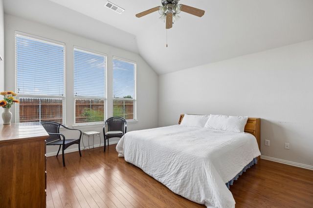 2002 Enchanted Rock Drive, Forney, TX 75126