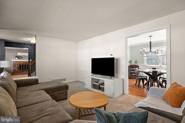 13 N WYNWYD DR, Newark, DE 19711