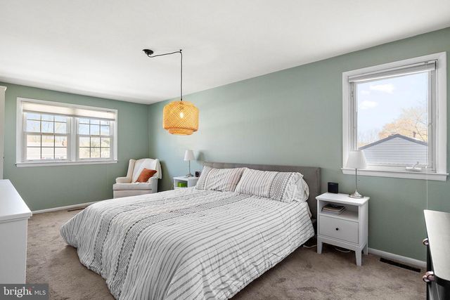 13 N WYNWYD DR, Newark, DE 19711