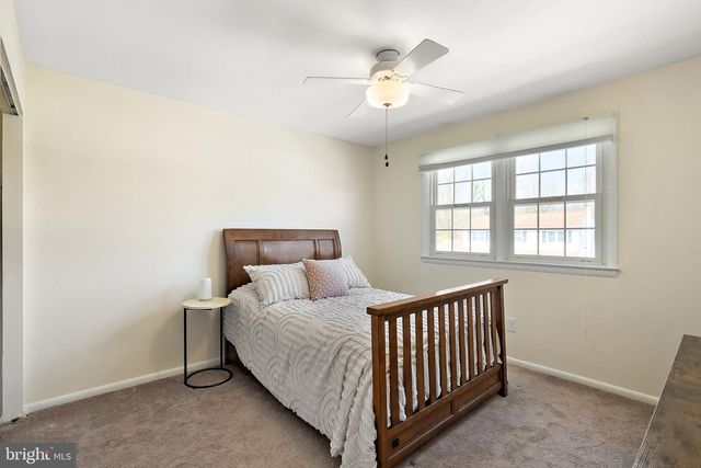 13 N WYNWYD DR, Newark, DE 19711