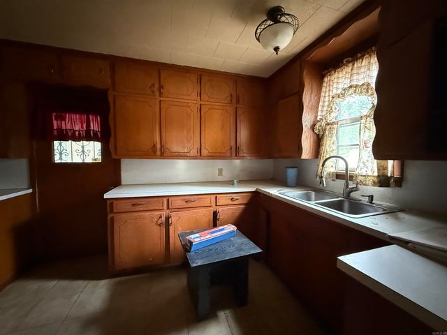 947 Cherry Street, Forrest City, AR 72335