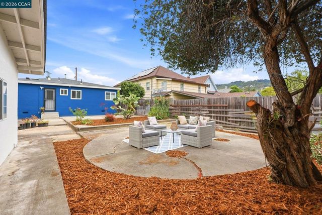 3720 Midvale Ave, Oakland, CA 94602