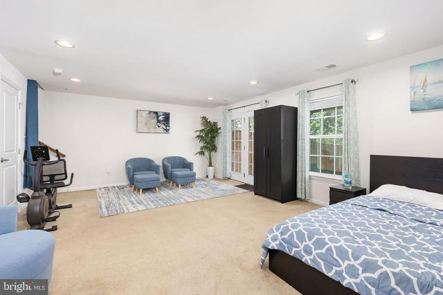 7030 DARBEY KNOLL DR, Gainesville, VA 20155