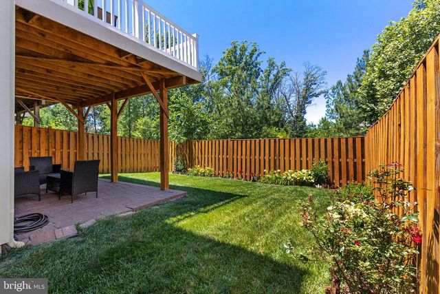 7030 DARBEY KNOLL DR, Gainesville, VA 20155