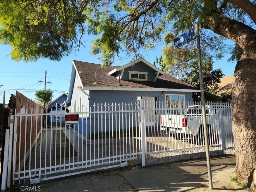 1210 1212 42 Place, Los Angeles, CA 90011