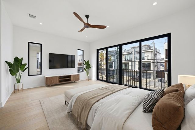 4220 MUNGER Avenue, Dallas, TX 75204