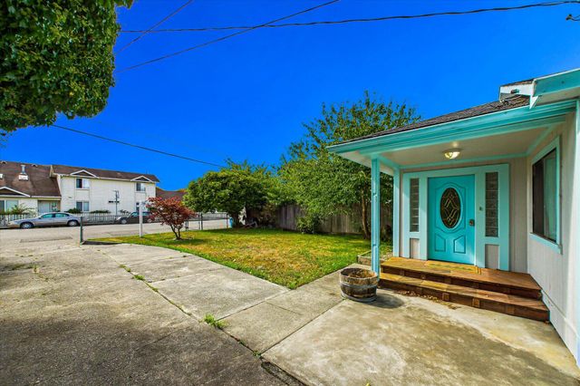 3219 18th Street, Eureka, CA 95501