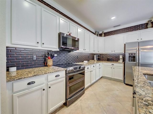 12390 CINQUETERRE DRIVE, Venice, FL 34293