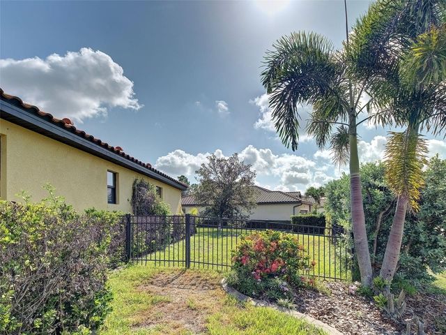 12390 CINQUETERRE DRIVE, Venice, FL 34293