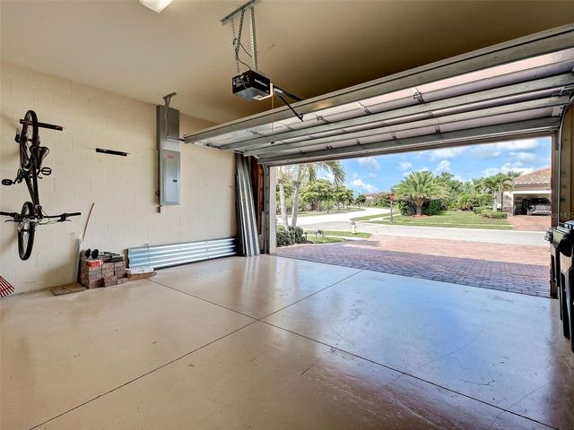 12390 CINQUETERRE DRIVE, Venice, FL 34293