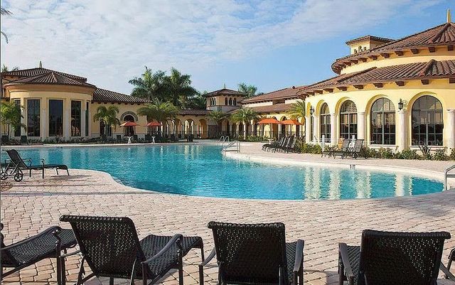 12390 CINQUETERRE DRIVE, Venice, FL 34293