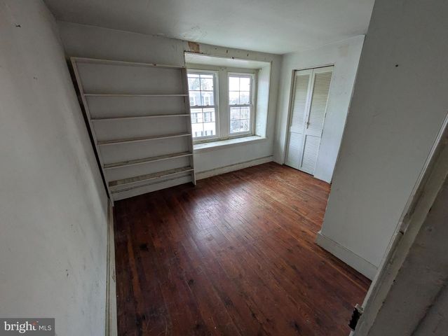 205 E EVERGREEN AVE, Philadelphia, PA 19118