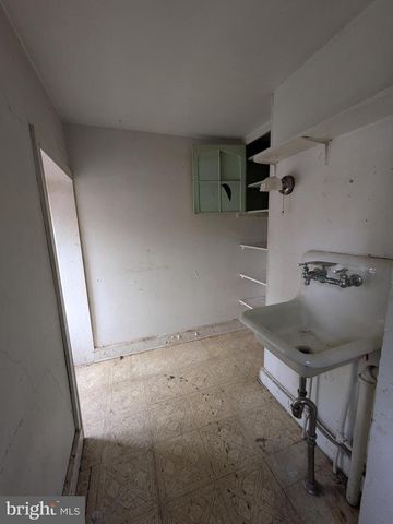 205 E EVERGREEN AVE, Philadelphia, PA 19118