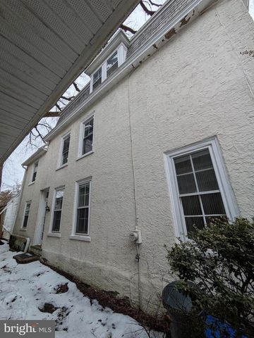 205 E EVERGREEN AVE, Philadelphia, PA 19118