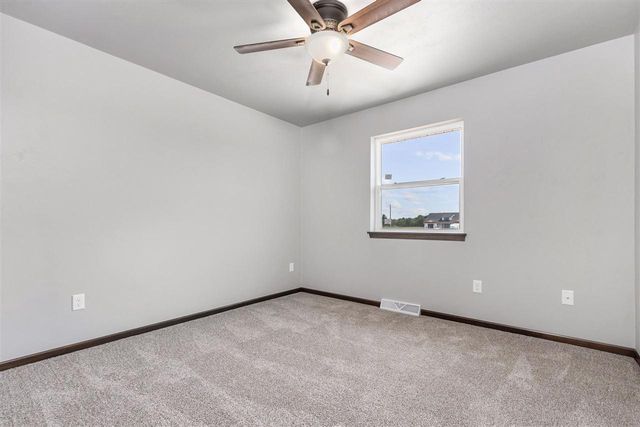 N9254 HOMESTEAD LANE, Appleton, WI 54915