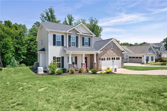 1523 Chickasha Drive, Pfafftown, NC 27040