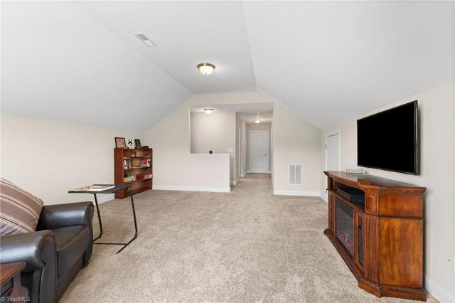 1523 Chickasha Drive, Pfafftown, NC 27040