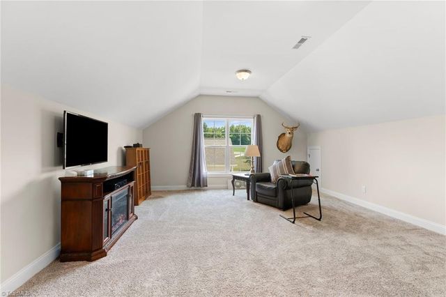 1523 Chickasha Drive, Pfafftown, NC 27040