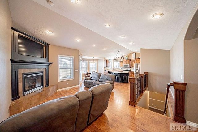 965 October Cove, Shelley, ID 83274