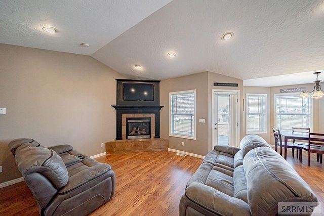 965 October Cove, Shelley, ID 83274